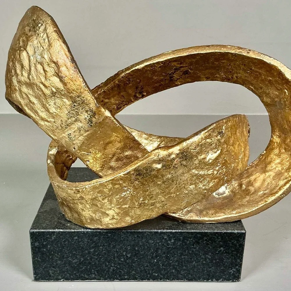 Abstract Gold Demi Statue - Picture 2 of 9